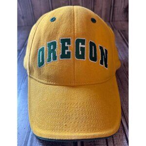 Oregon Ducks Hat Cap Signatures NCAA Mens Yellow Spell Out Strapback Basketball